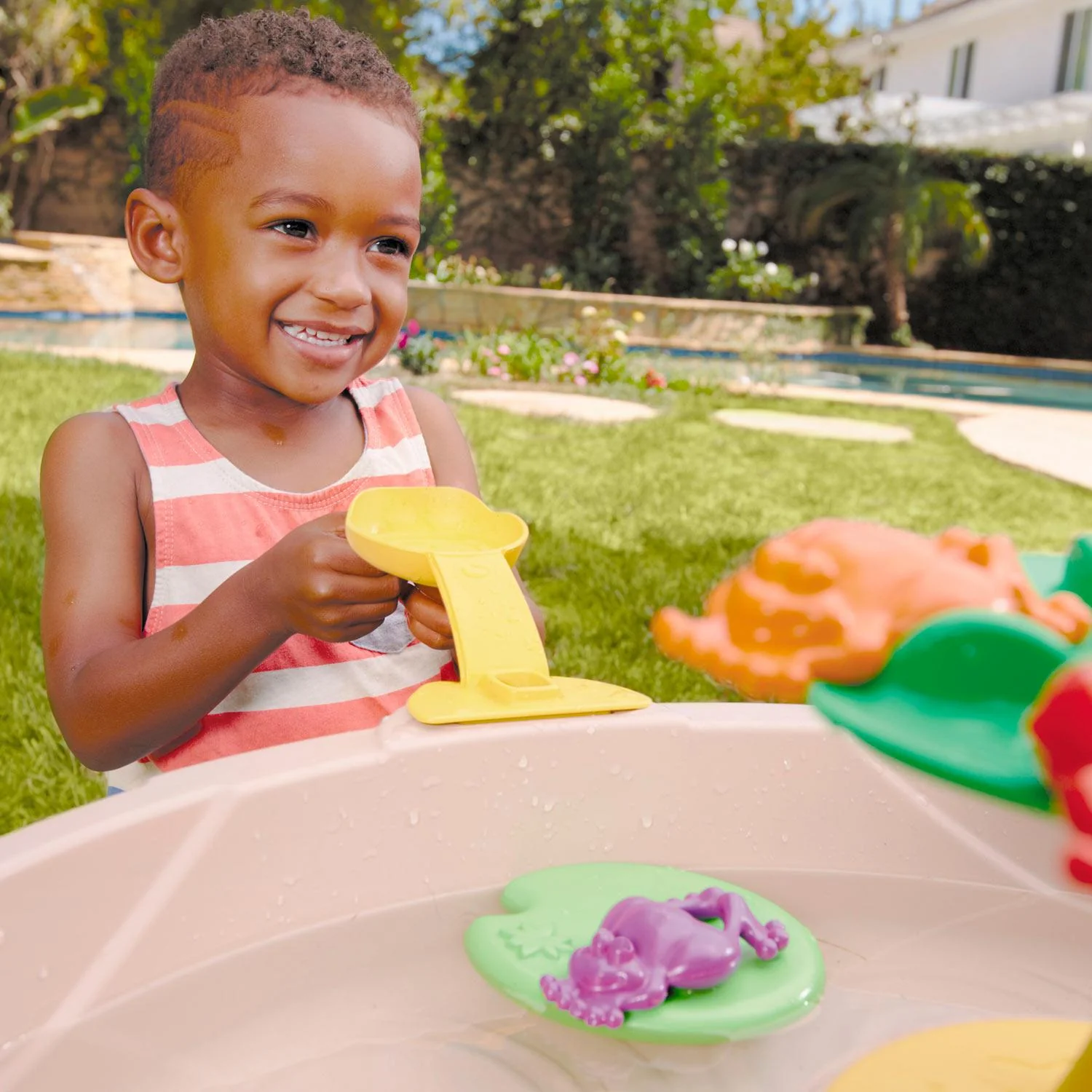Little Tikes Frog Pond Water Table Toy - Image 4