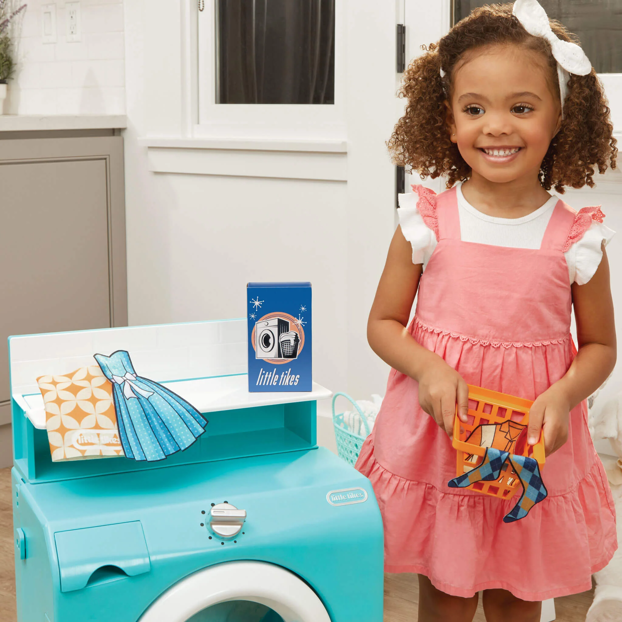 Little Tikes First Retro Washer-Dryer Toy - Image 4