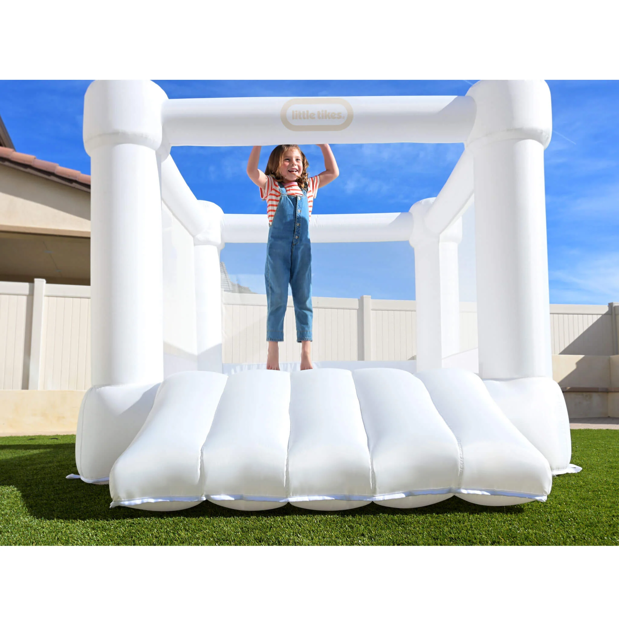 Little Tikes Cloud Collection White Jr. Jump 'n Slide Bouncer - Image 3
