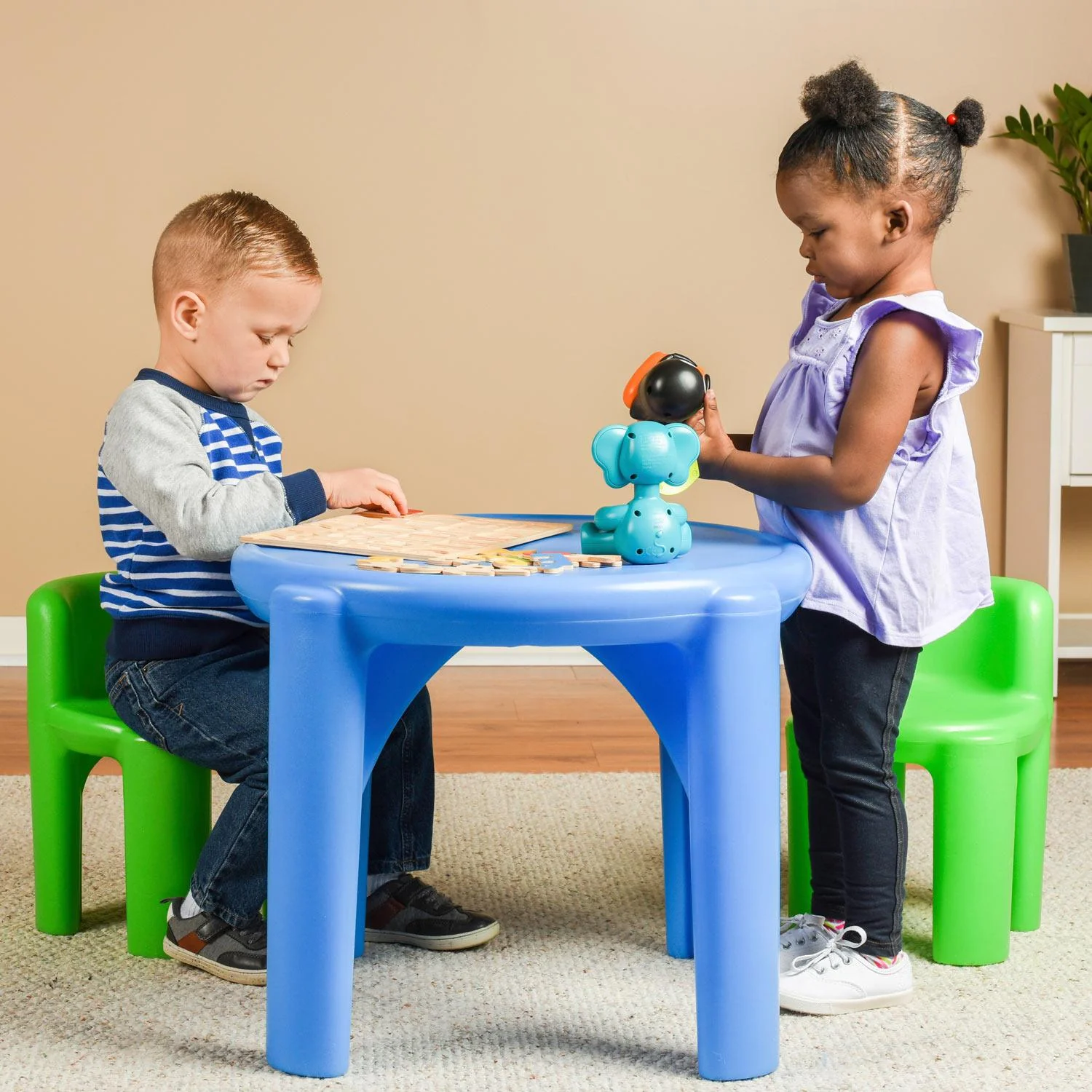 Little Tikes Bright 'n Bold Table & Chairs Set - Image 4
